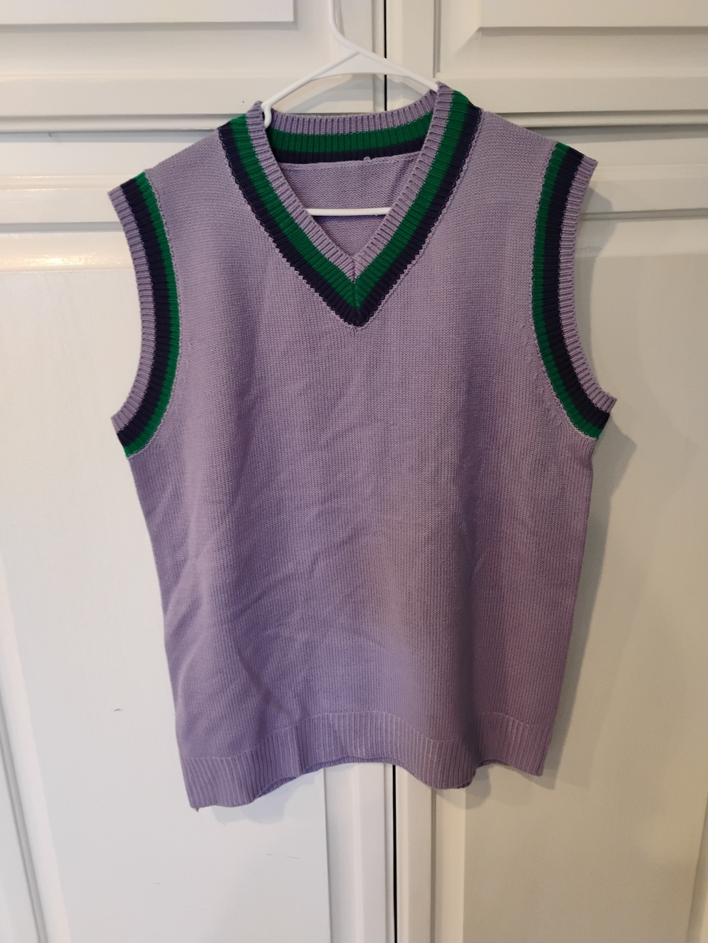 Lilac Sleeveless V-Neck Vest with Green & Navy Trim